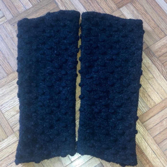 Bellanatur Accessories - Bellanatur Wool Black Textures Leg Warmers NWOT